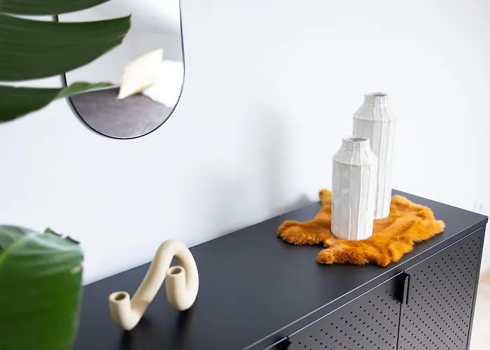 Design-Ferienwohnung In Kelberg Am Nuerburgring: Platz Fuer 6, Kueche, Wifi, Netflix
